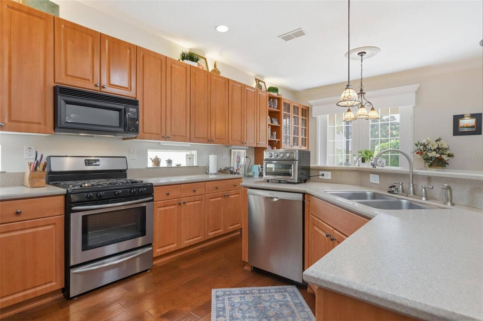 114 OVERTON GARDENS LANE, Deland, FL 32724