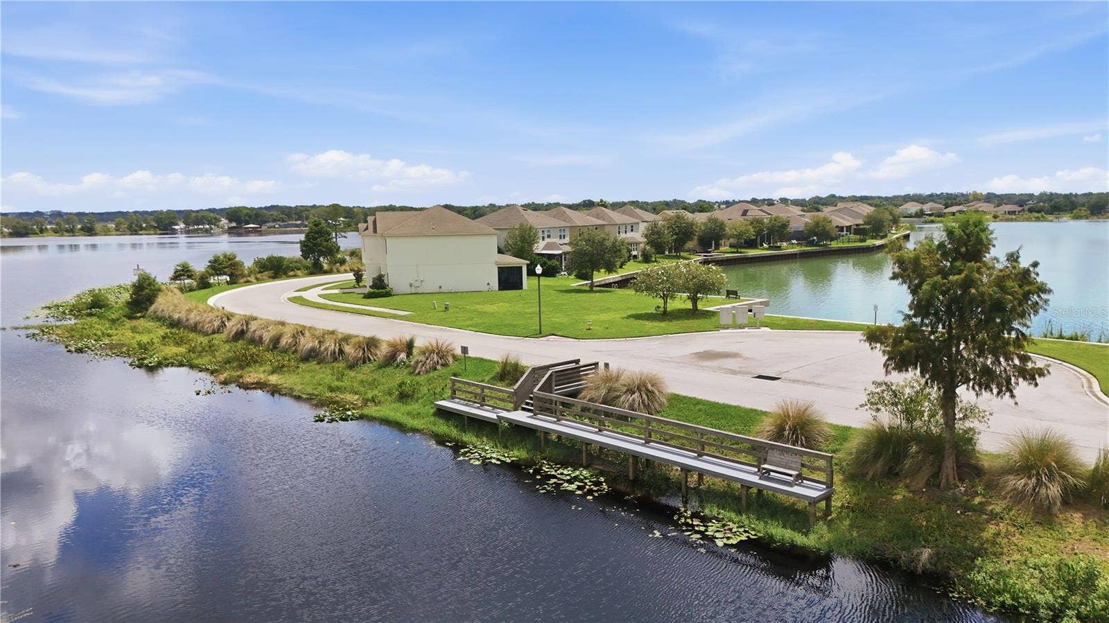 503 BLUE CYPRESS DRIVE, Groveland, FL 34736 ACROSS STREET FROM LOT - WHERE DOCK CAN GO