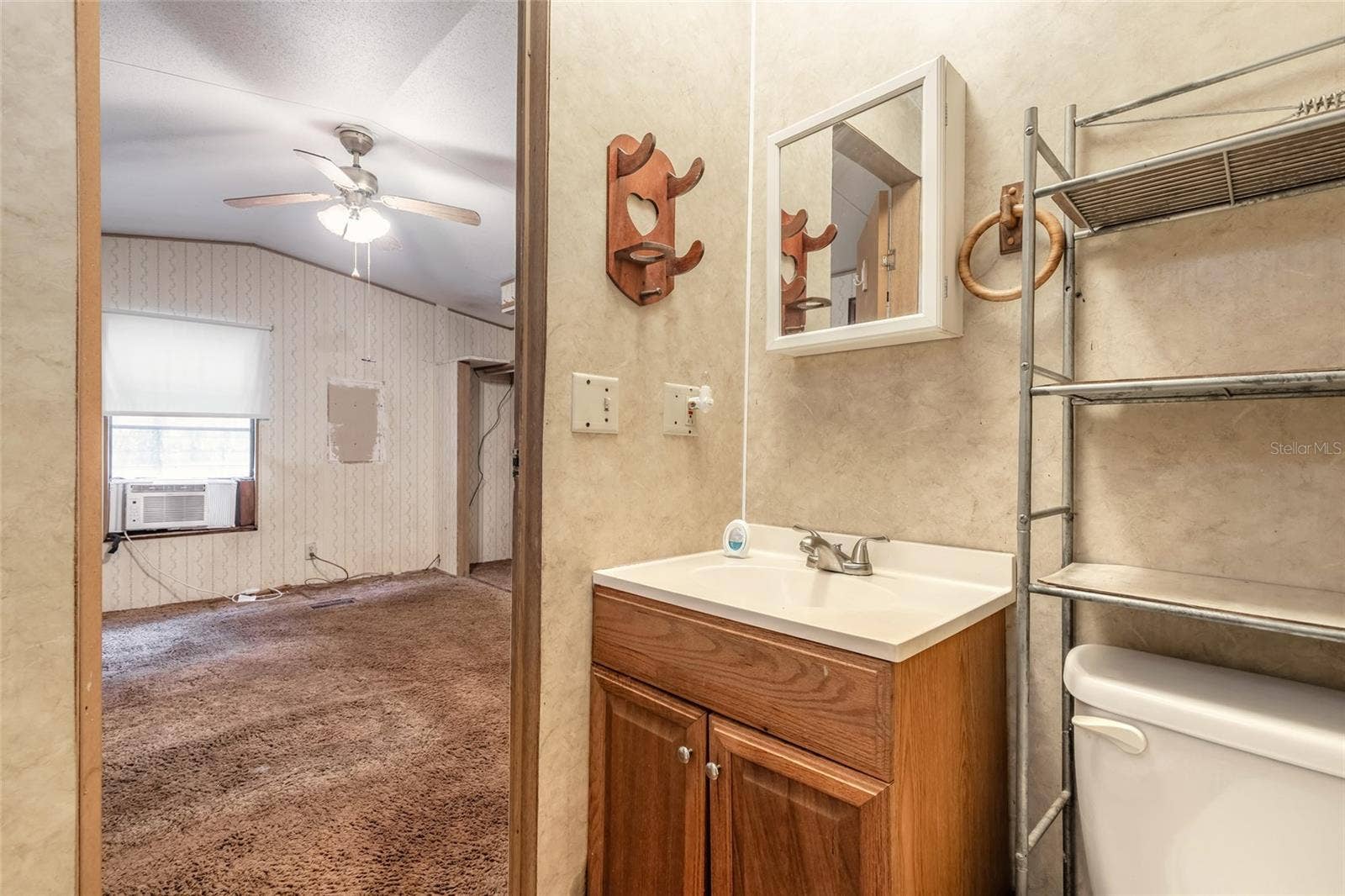 6534 PATHELEN DRIVE, Port Orange, FL 32127 6534 PATHELEN DRIVE, Port Orange, FL 32127