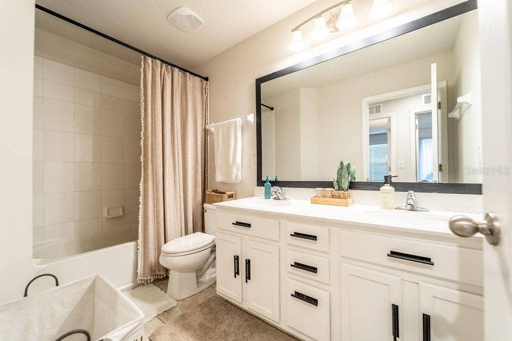 1625 CHELSEA MANOR CIRCLE, Deland, FL 32724 Guest Bathroom