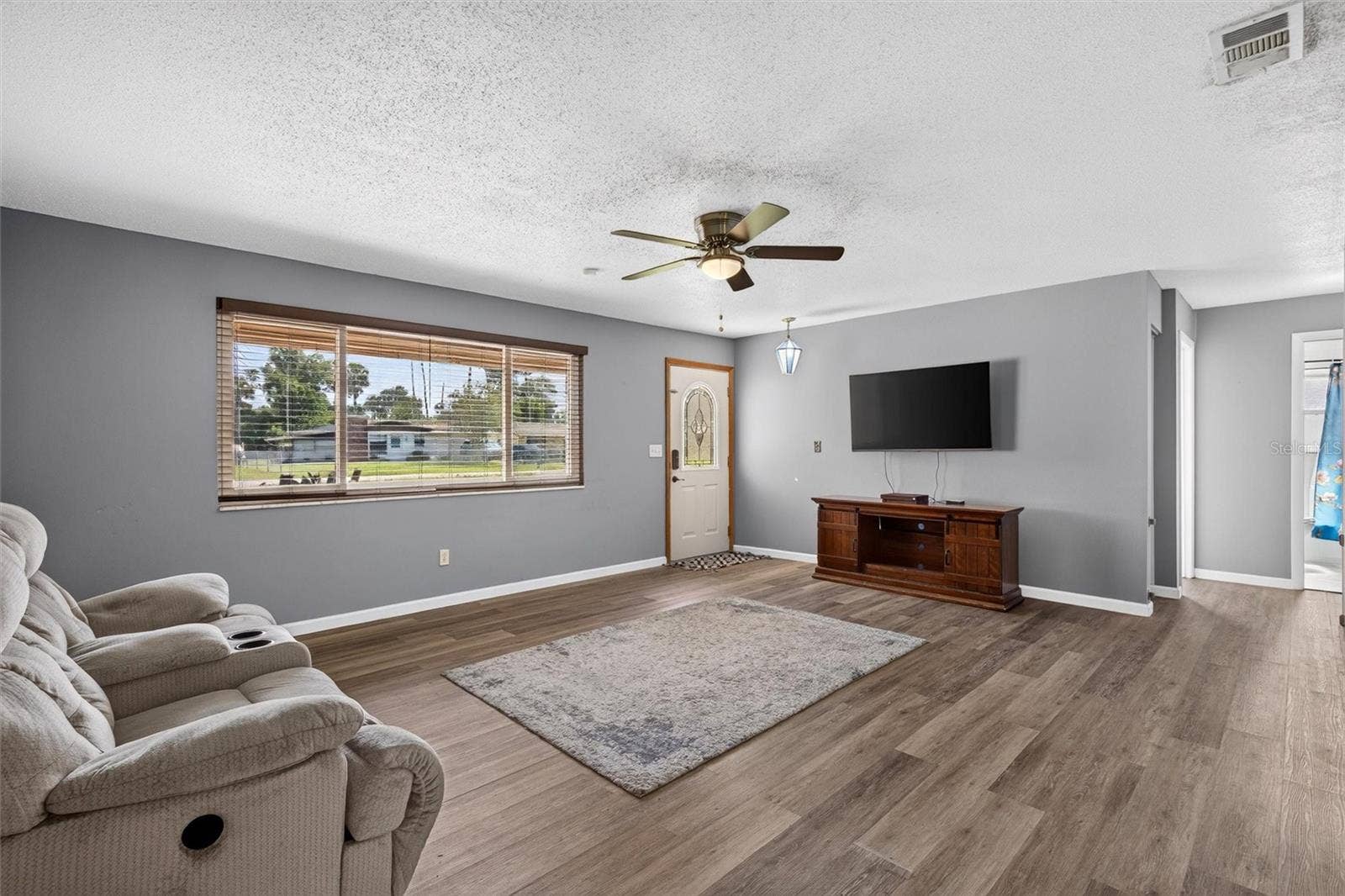 706 BOSTON AVENUE, South Daytona, FL 32119 706 BOSTON AVENUE, South Daytona, FL 32119