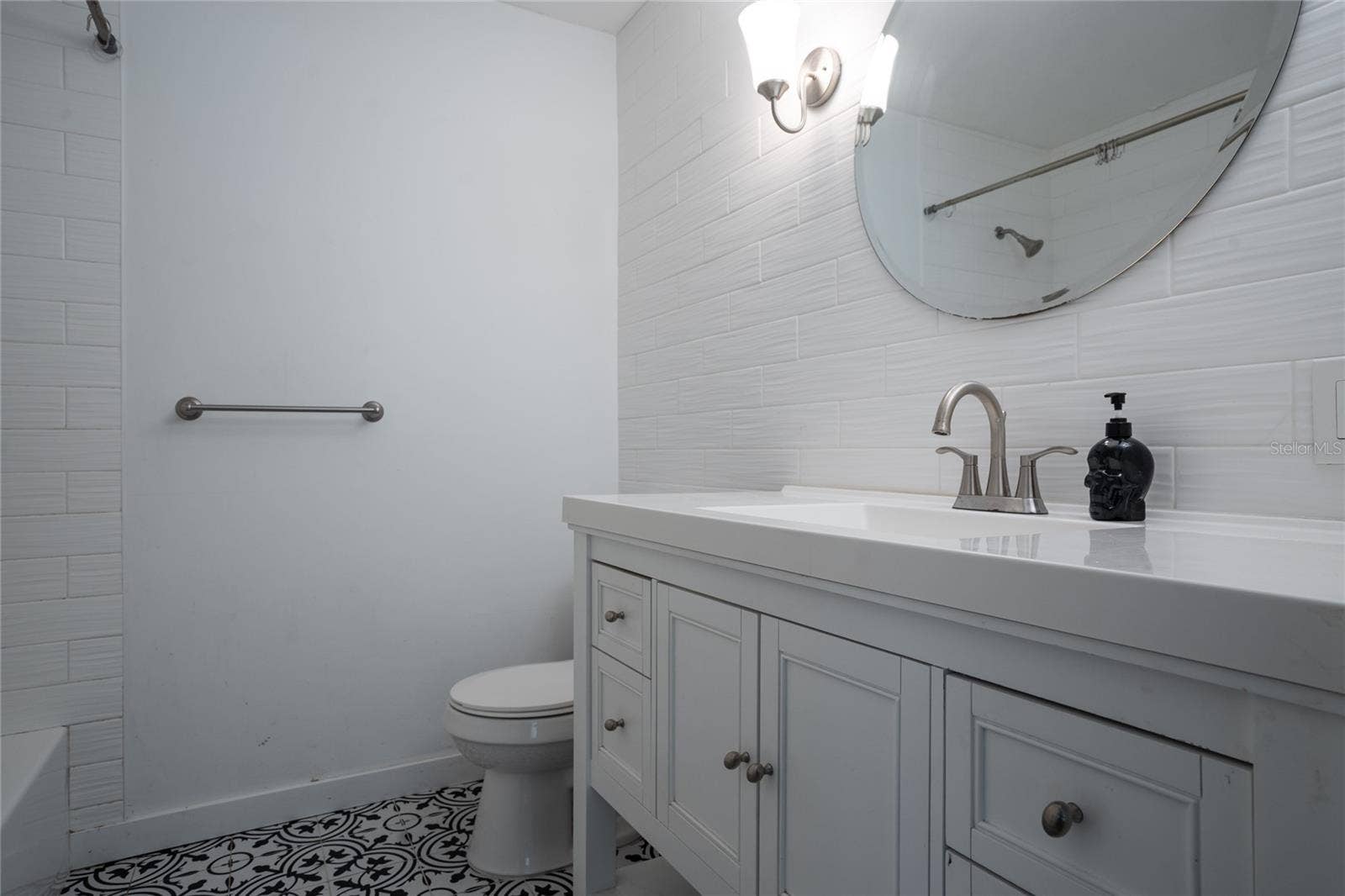 1004 N CAMPHOR LANE, Deland, FL 32720 1004 N CAMPHOR LANE, Deland, FL 32720