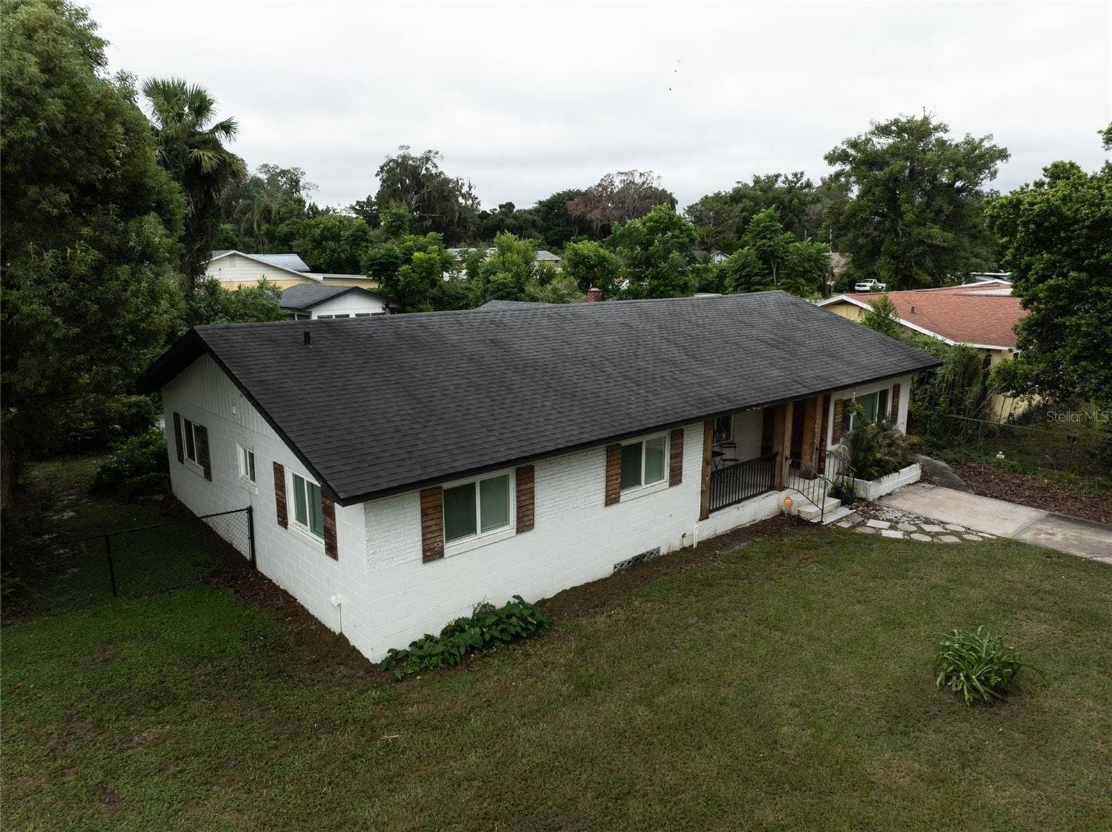 1004 N CAMPHOR LANE, Deland, FL 32720 1004 N CAMPHOR LANE, Deland, FL 32720