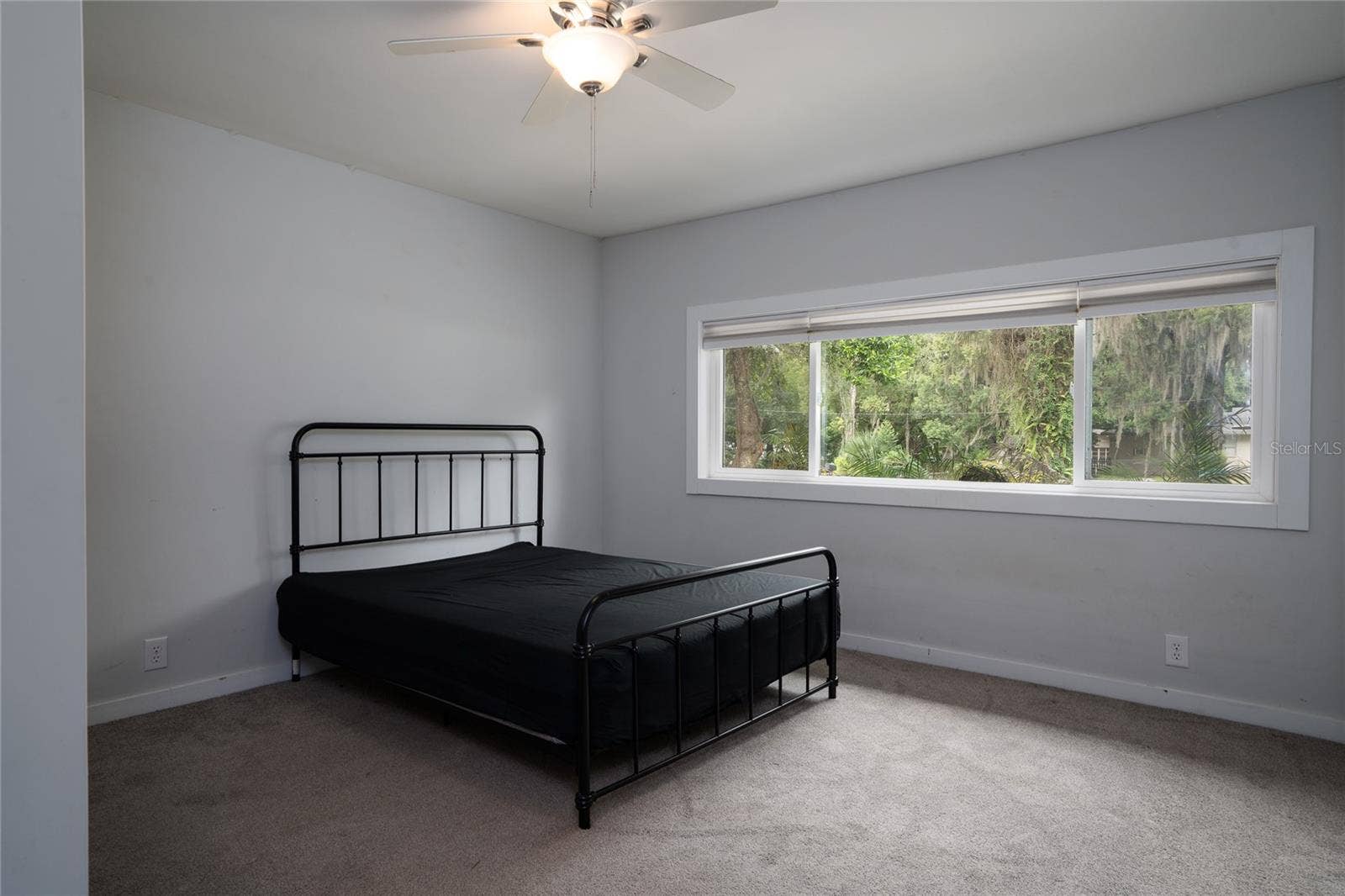 1004 N CAMPHOR LANE, Deland, FL 32720 1004 N CAMPHOR LANE, Deland, FL 32720