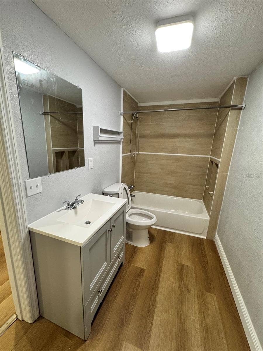 1320 S OLEANDER AVENUE, Sanford, FL 32771 1320 S OLEANDER AVENUE, Sanford, FL 32771