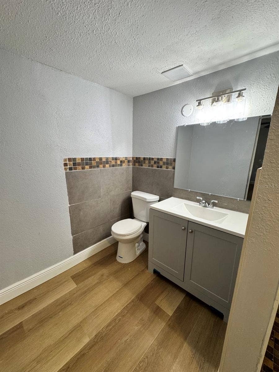 1320 S OLEANDER AVENUE, Sanford, FL 32771 1320 S OLEANDER AVENUE, Sanford, FL 32771