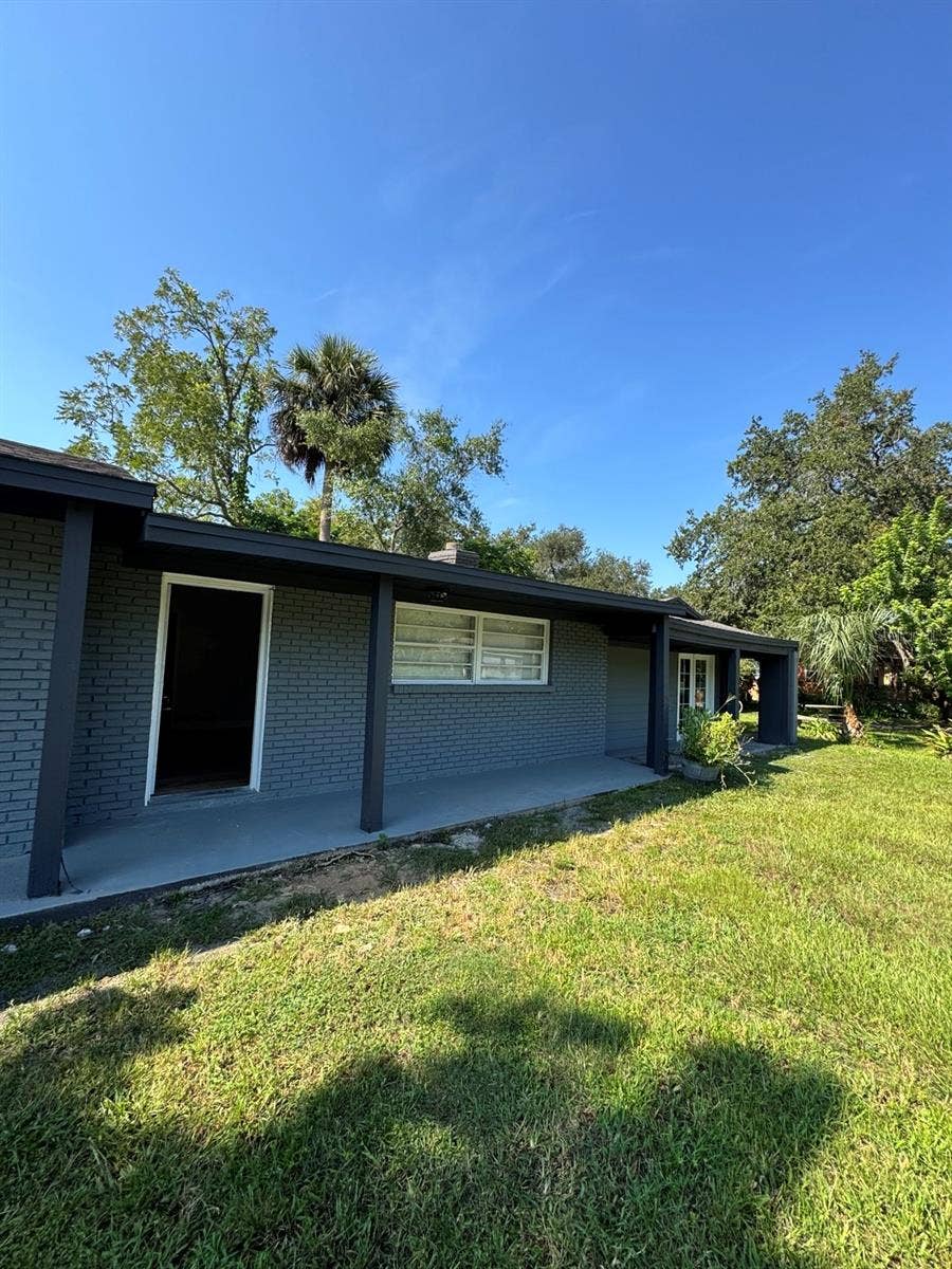 1320 S OLEANDER AVENUE, Sanford, FL 32771 1320 S OLEANDER AVENUE, Sanford, FL 32771