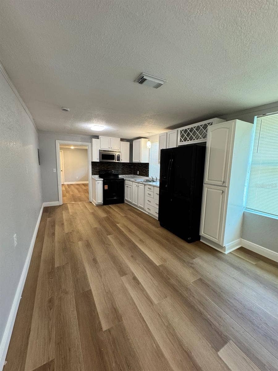 1320 S OLEANDER AVENUE, Sanford, FL 32771 1320 S OLEANDER AVENUE, Sanford, FL 32771