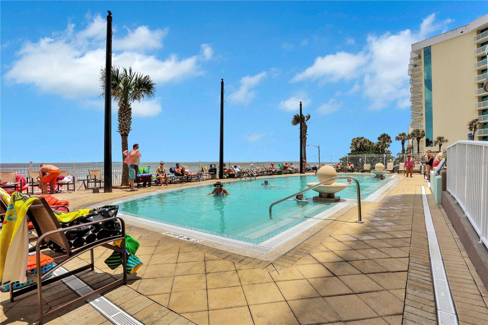 1925 S ATLANTIC AVENUE, #306, Daytona Beach Shores, FL 32118 Oceanfront pool