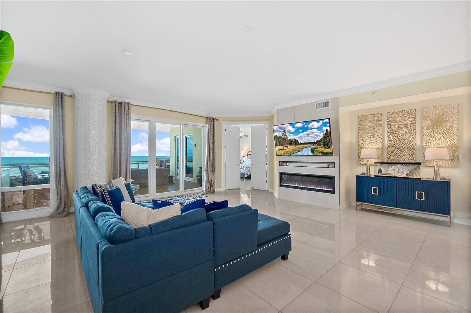 1925 S ATLANTIC AVENUE, #306, Daytona Beach Shores, FL 32118 Balcony access