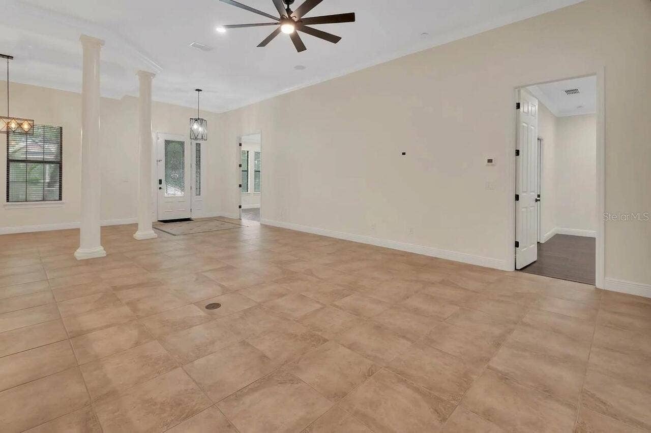 502 VICTORIA HILLS DRIVE, Deland, FL 32724 Living room