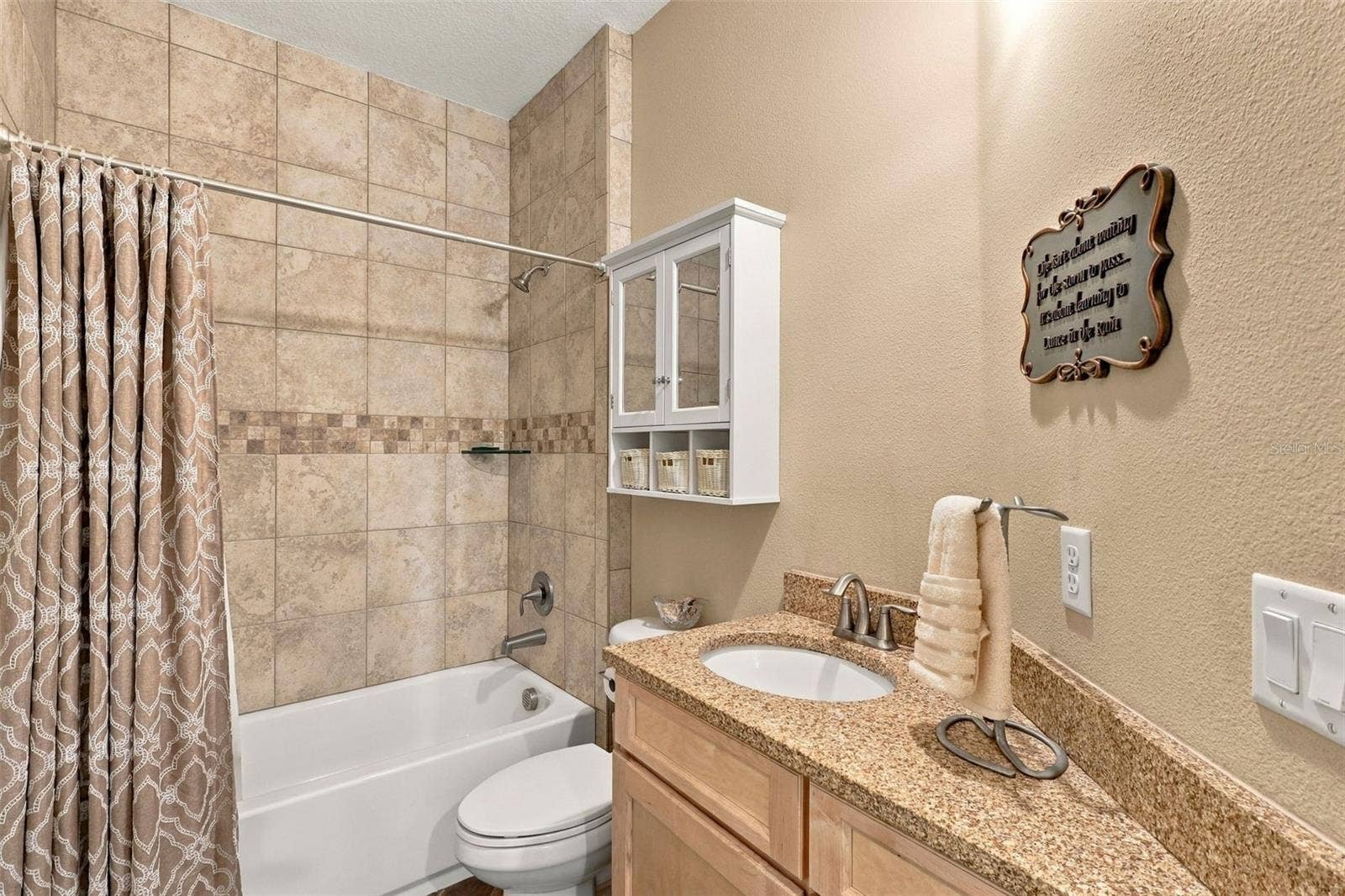1806 GLENWOOD OAKS LANE, Deland, FL 32720 FULL BATH 1ST FLOOR