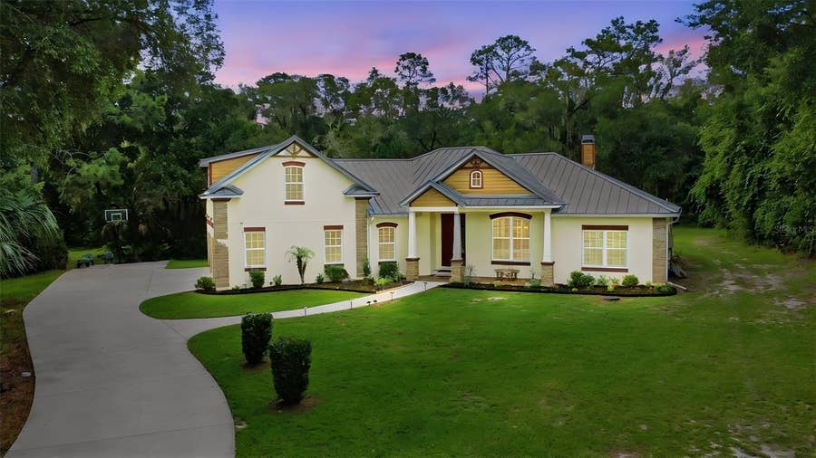 Property photo for 1806 GLENWOOD OAKS LANE, Deland, FL
