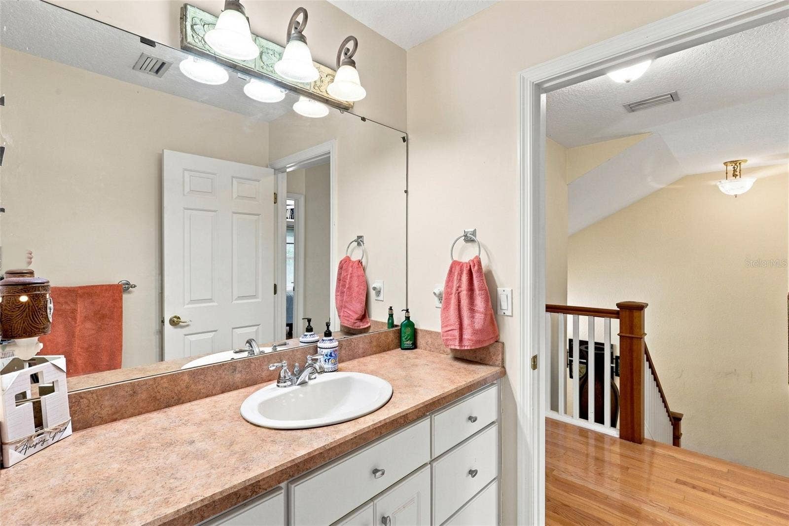 750 OLD TREELINE TRAIL, Deland, FL 32724 2nd Floor Guest Bath