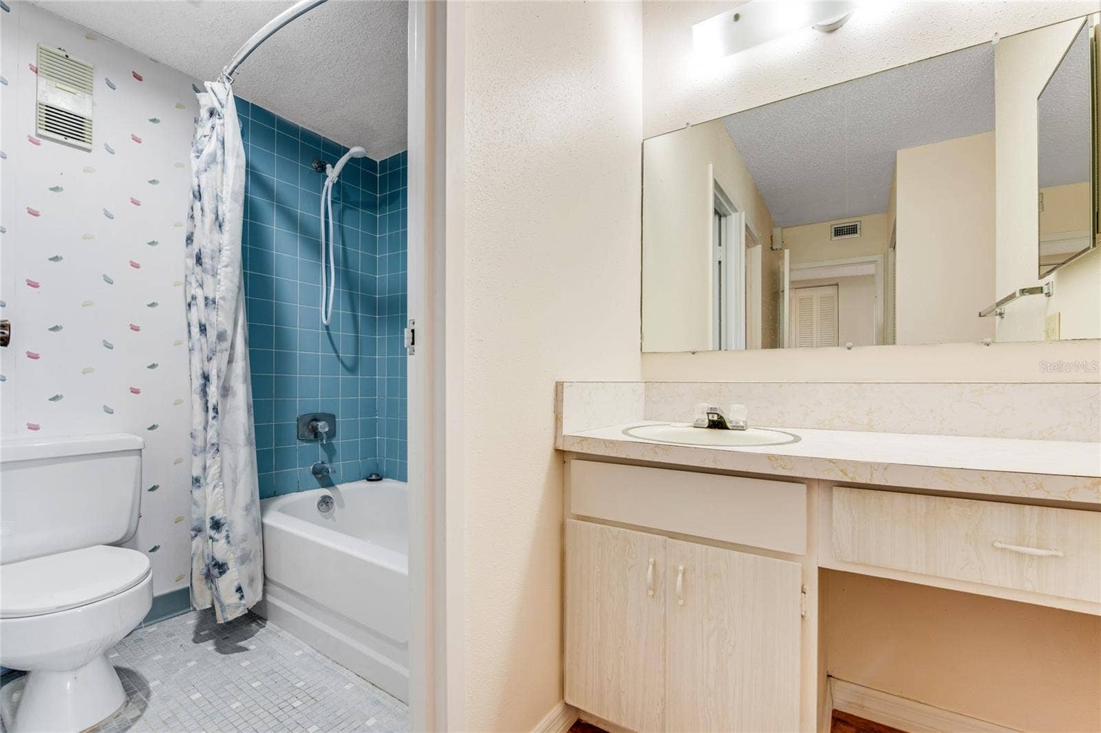 935 N HALIFAX AVENUE, #705, Daytona Beach, FL 32118 935 N HALIFAX AVENUE, #705, Daytona Beach, FL 32118