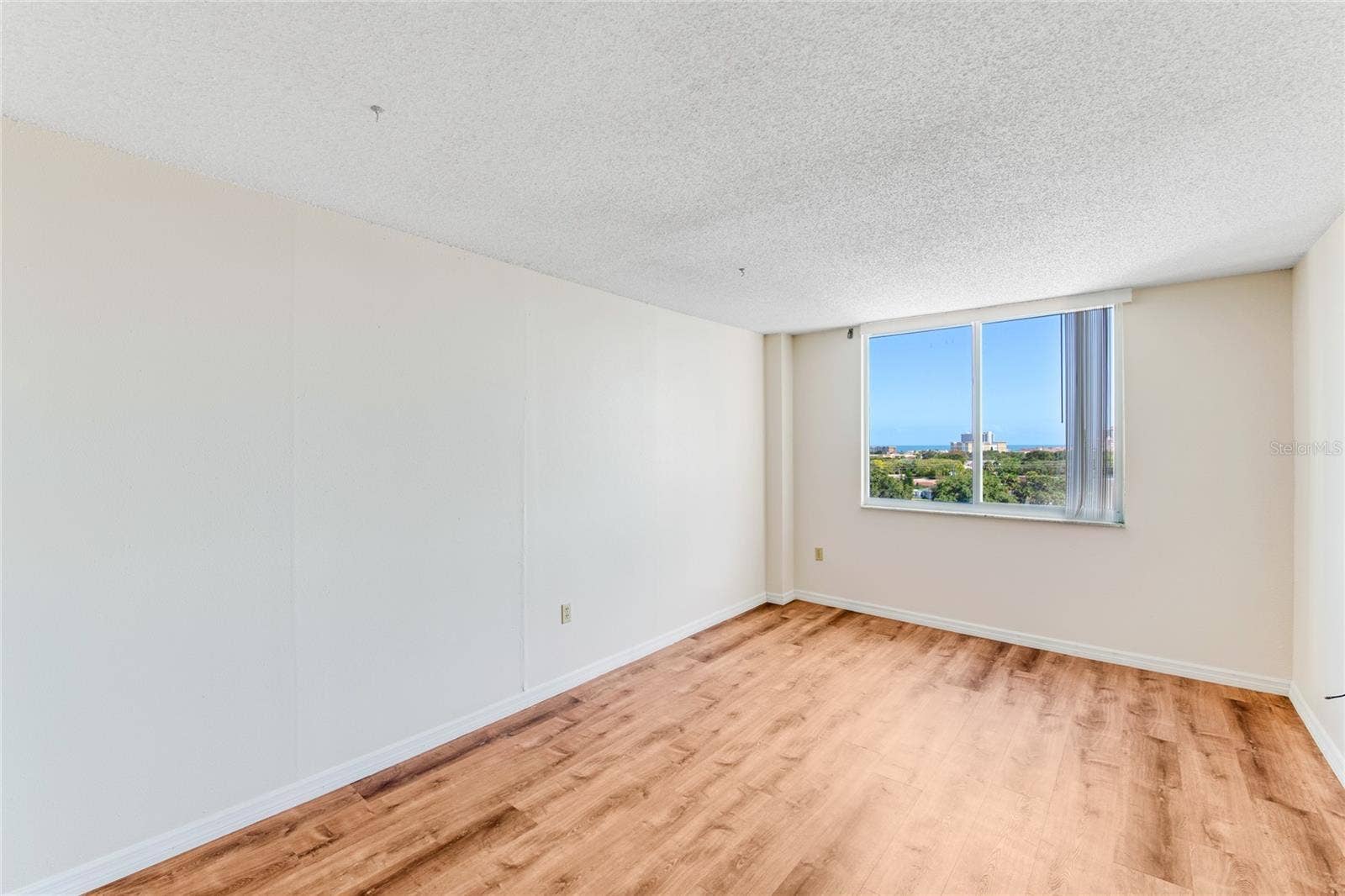 935 N HALIFAX AVENUE, #705, Daytona Beach, FL 32118 935 N HALIFAX AVENUE, #705, Daytona Beach, FL 32118