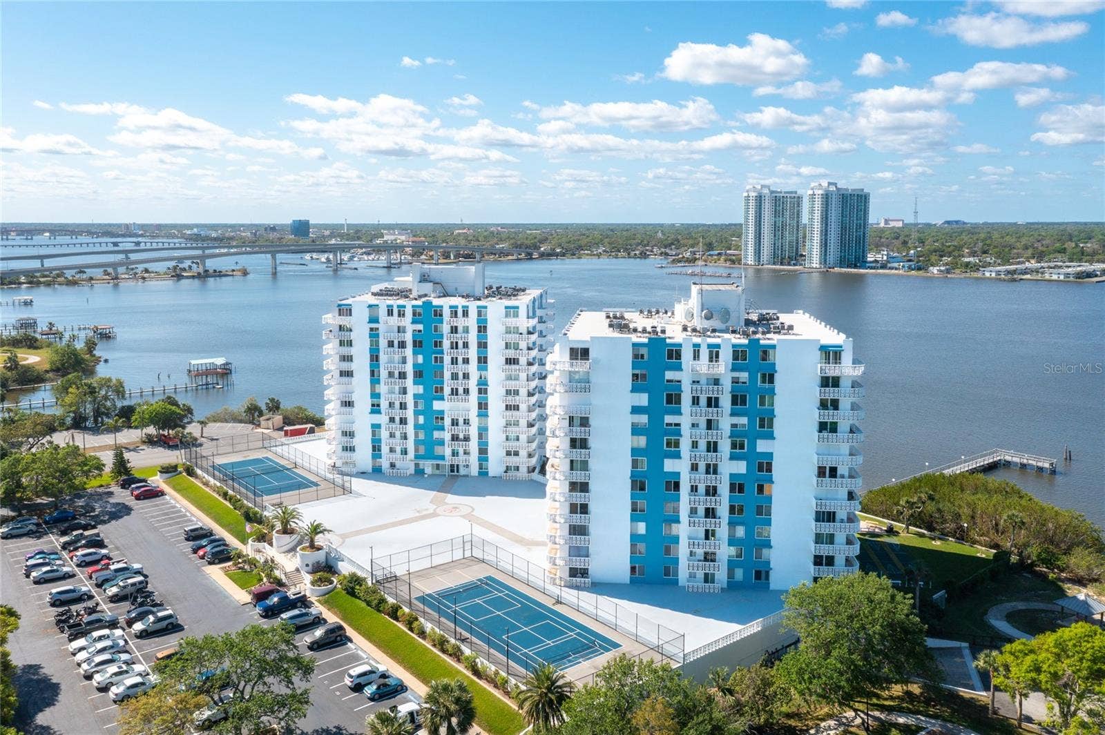 935 N HALIFAX AVENUE, #705, Daytona Beach, FL 32118 935 N HALIFAX AVENUE, #705, Daytona Beach, FL 32118