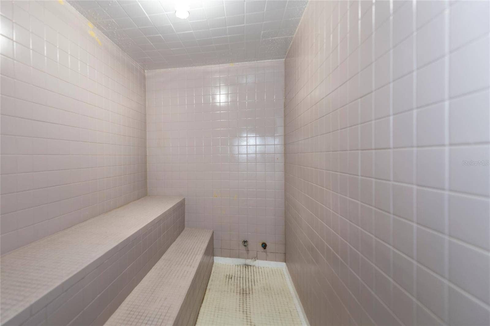 935 N HALIFAX AVENUE, #705, Daytona Beach, FL 32118 935 N HALIFAX AVENUE, #705, Daytona Beach, FL 32118