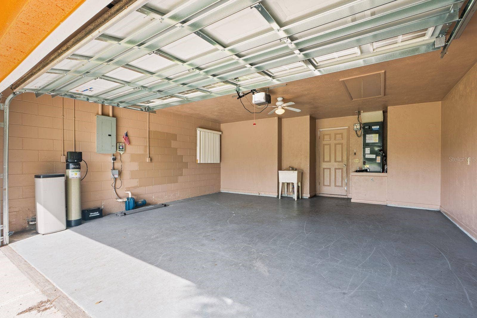 garage