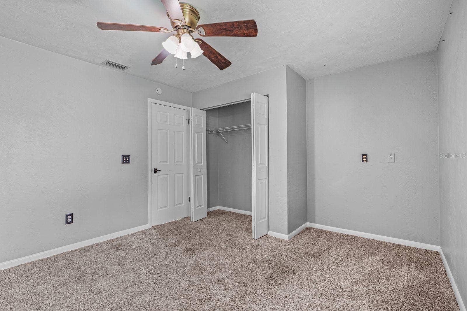 54 WHITE HALL DRIVE, Palm Coast, FL 32164