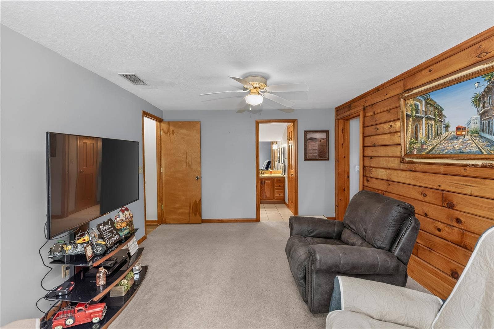 Second Floor to Master Suite