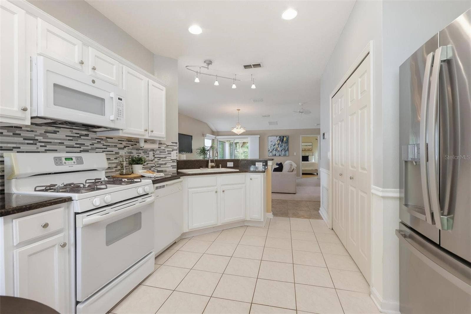 226 STONINGTON WAY, Deland, FL 32724 226 STONINGTON WAY, Deland, FL 32724