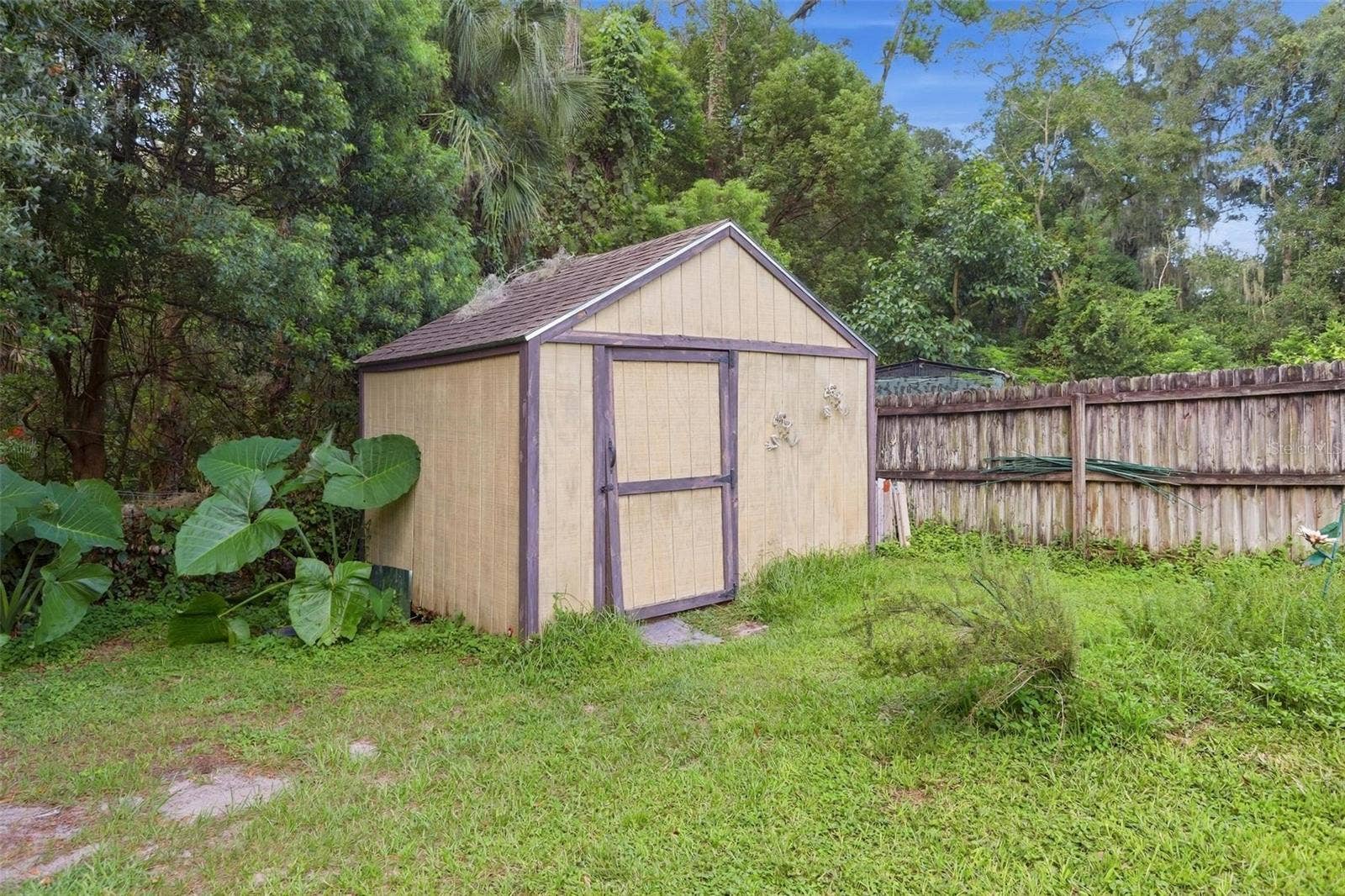 1026 VALLEY FORGE ROAD, Deland, FL 32720