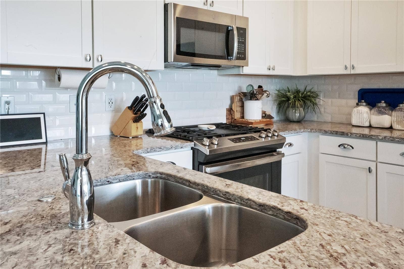 560 ADENMORE TERRACE, Deland, FL 32724 560 ADENMORE TERRACE, Deland, FL 32724