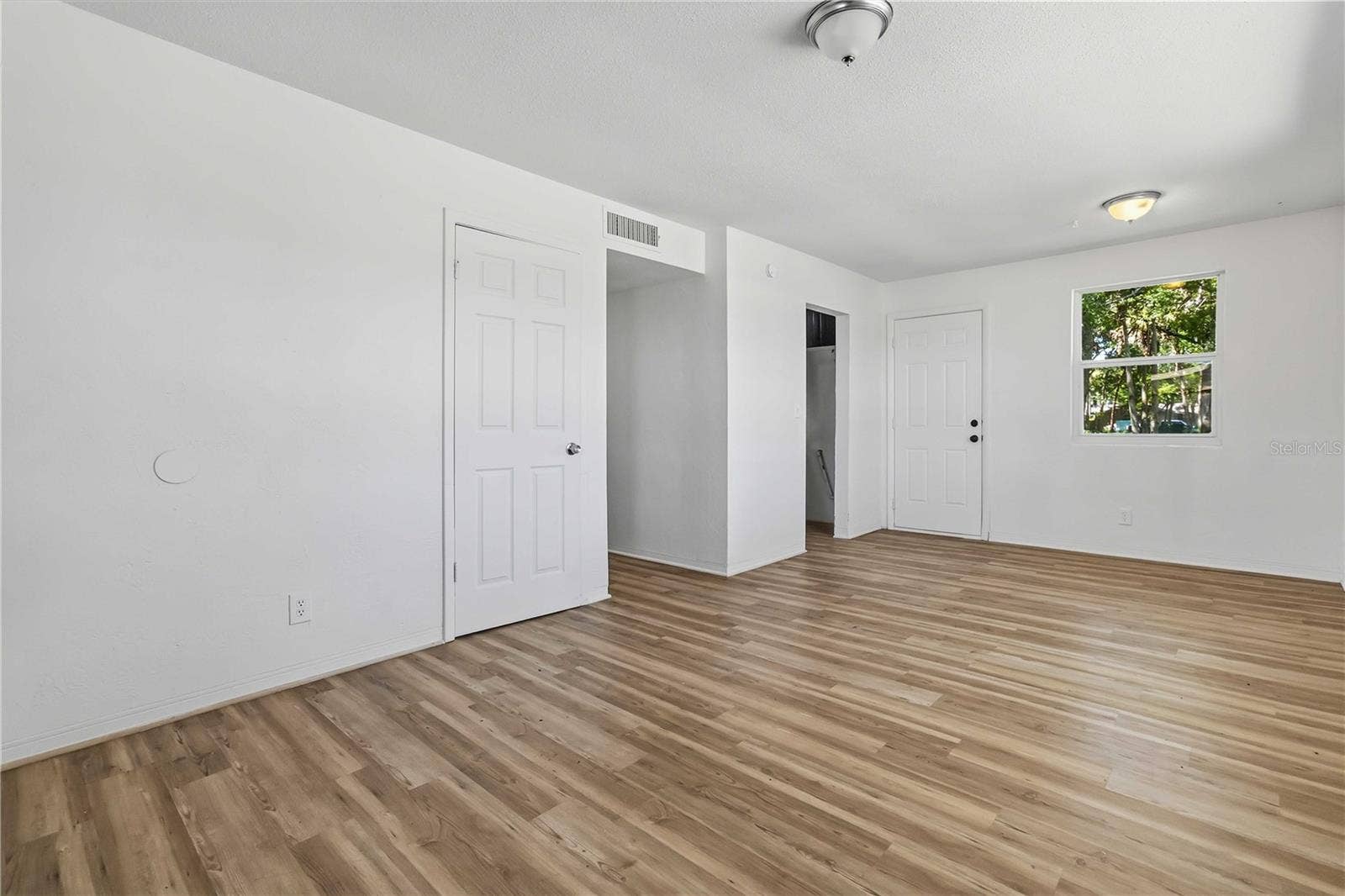 444 S CAROLINE STREET, Daytona Beach, FL 32114 444 S CAROLINE STREET, Daytona Beach, FL 32114