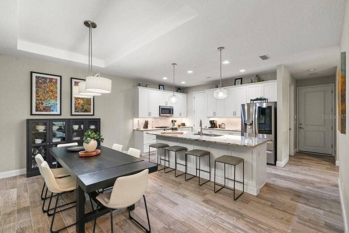 8 HAWK ROOST COURT, Ormond Beach, FL 32174 8 HAWK ROOST COURT, Ormond Beach, FL 32174