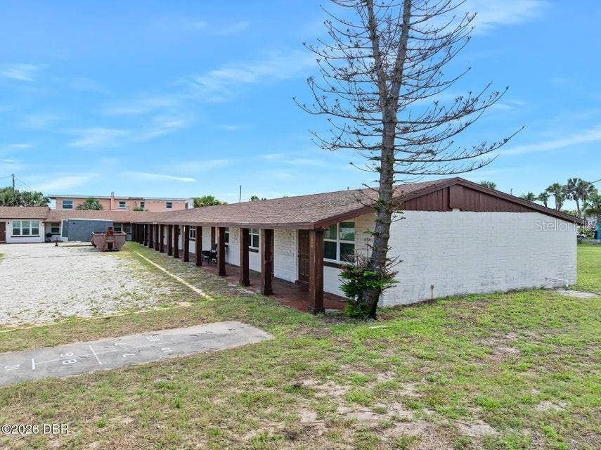 2040 OCEAN SHORE BOULEVARD, Ormond Beach, FL 32176 2040 OCEAN SHORE BOULEVARD, Ormond Beach, FL 32176