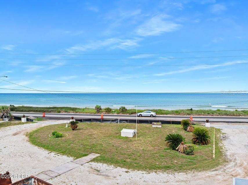 2040 OCEAN SHORE BOULEVARD, Ormond Beach, FL 32176 2040 OCEAN SHORE BOULEVARD, Ormond Beach, FL 32176