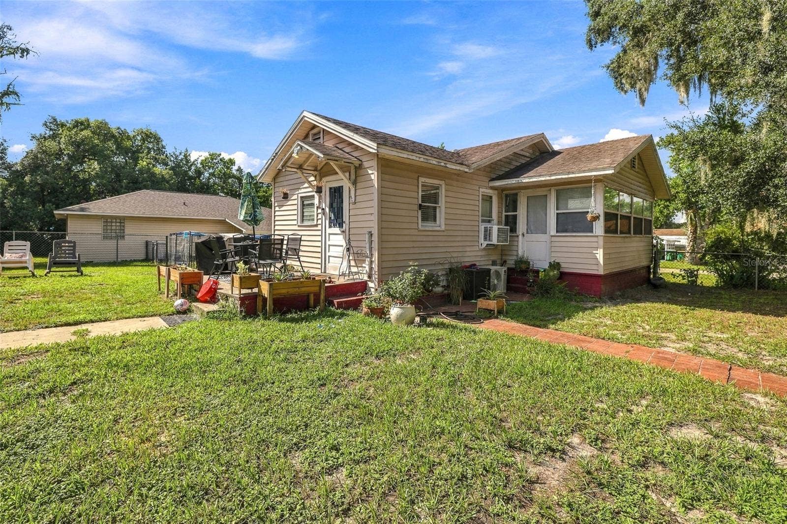 614 W PENNSYLVANIA AVENUE, Deland, FL 32720 614 W PENNSYLVANIA AVENUE, Deland, FL 32720