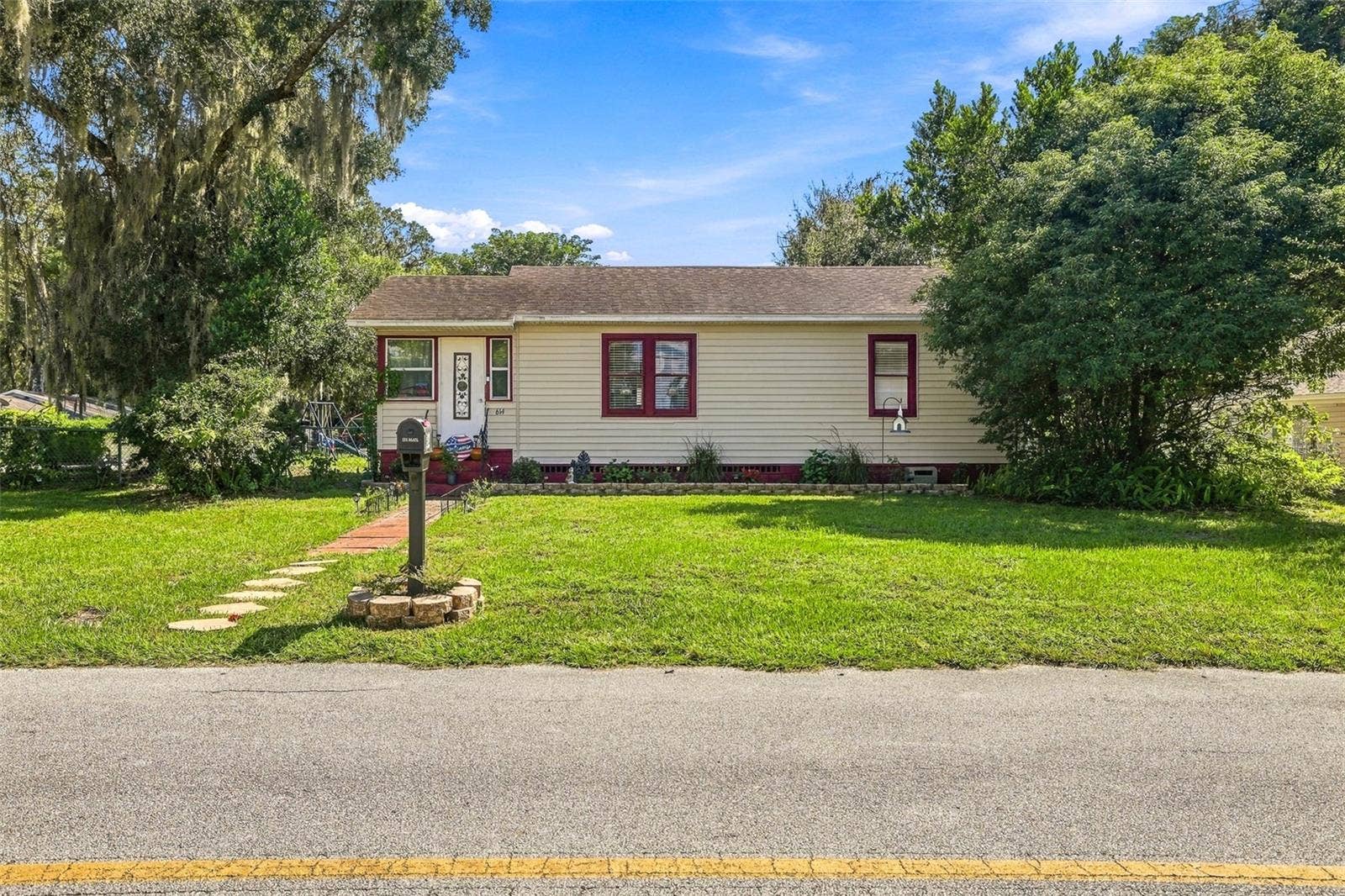 614 W PENNSYLVANIA AVENUE, Deland, FL 32720 614 W PENNSYLVANIA AVENUE, Deland, FL 32720