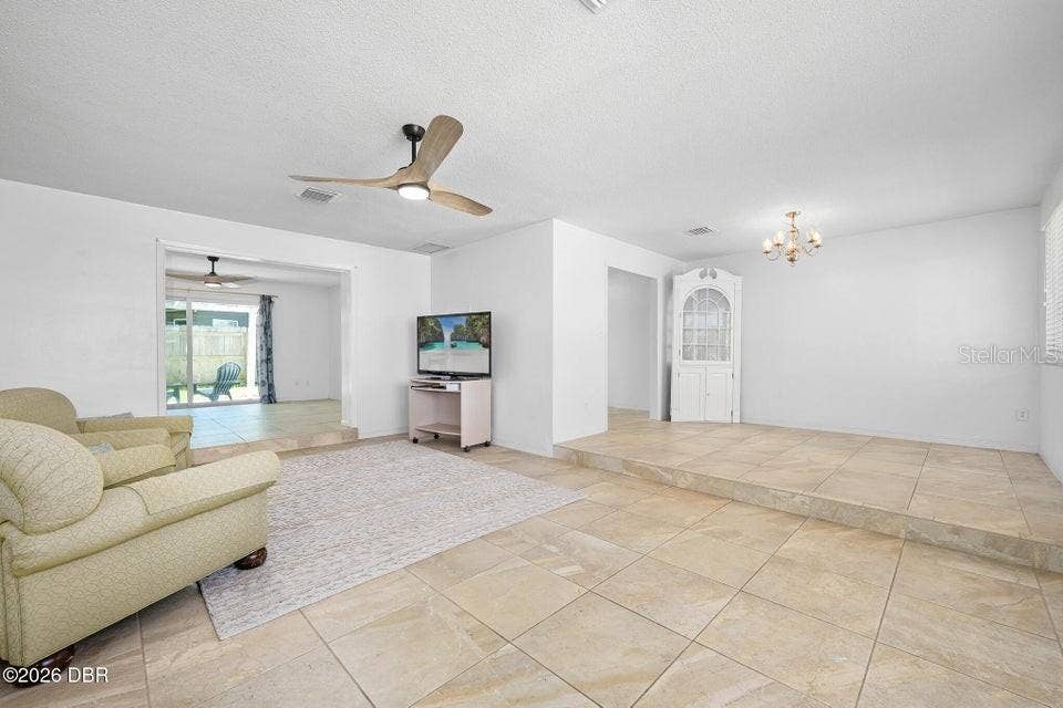 190 ELLICOTT DRIVE, Ormond Beach, FL 32176 190 ELLICOTT DRIVE, Ormond Beach, FL 32176