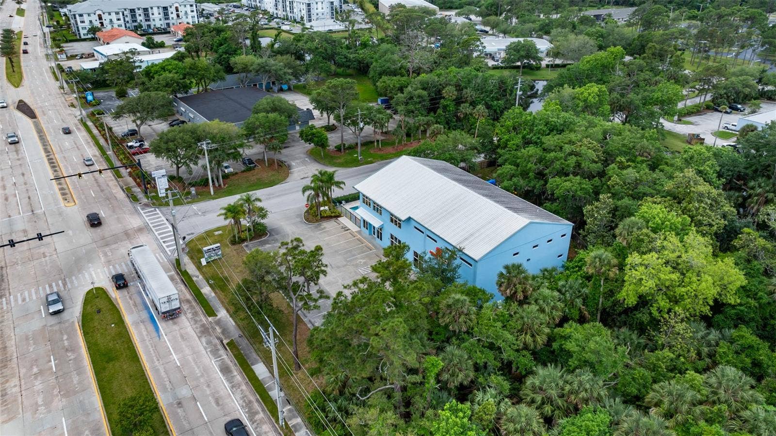 3090 S RIDGEWOOD AVENUE, South Daytona, FL 32119