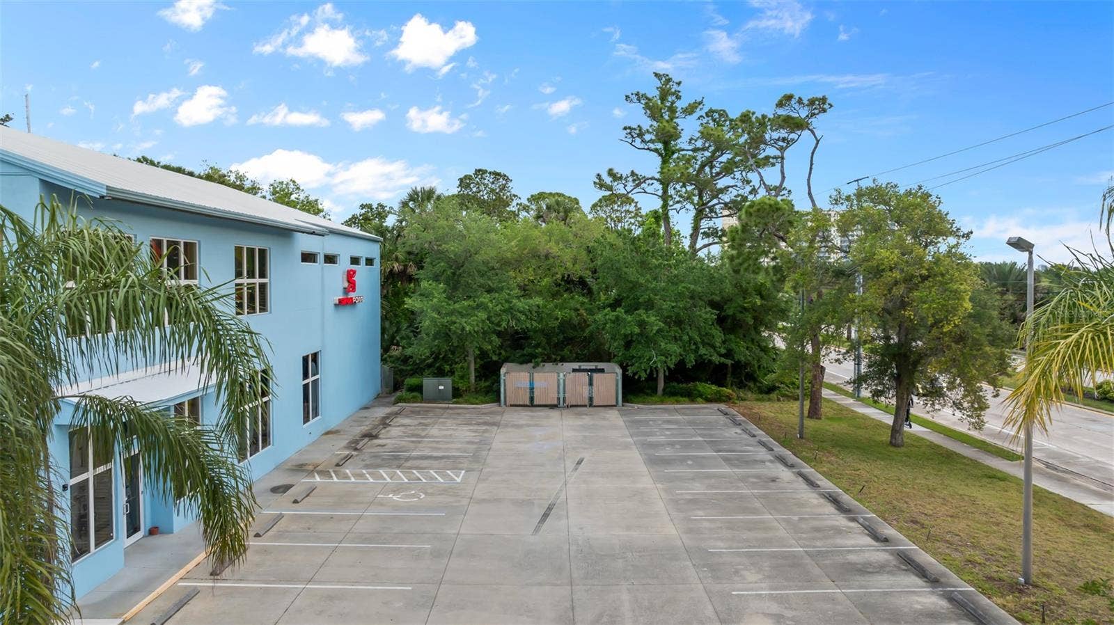 3090 S RIDGEWOOD AVENUE, South Daytona, FL 32119