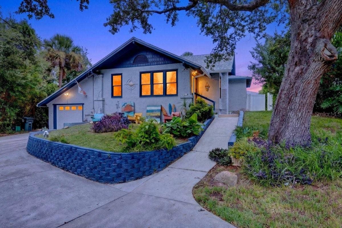 928 N OLEANDER AVENUE, Daytona Beach, FL 32118 928 N OLEANDER AVENUE, Daytona Beach, FL 32118