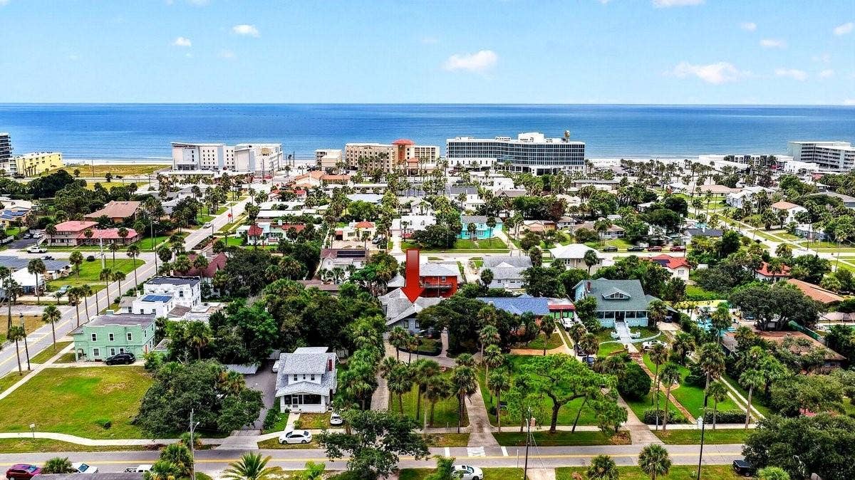 928 N OLEANDER AVENUE, Daytona Beach, FL 32118 928 N OLEANDER AVENUE, Daytona Beach, FL 32118