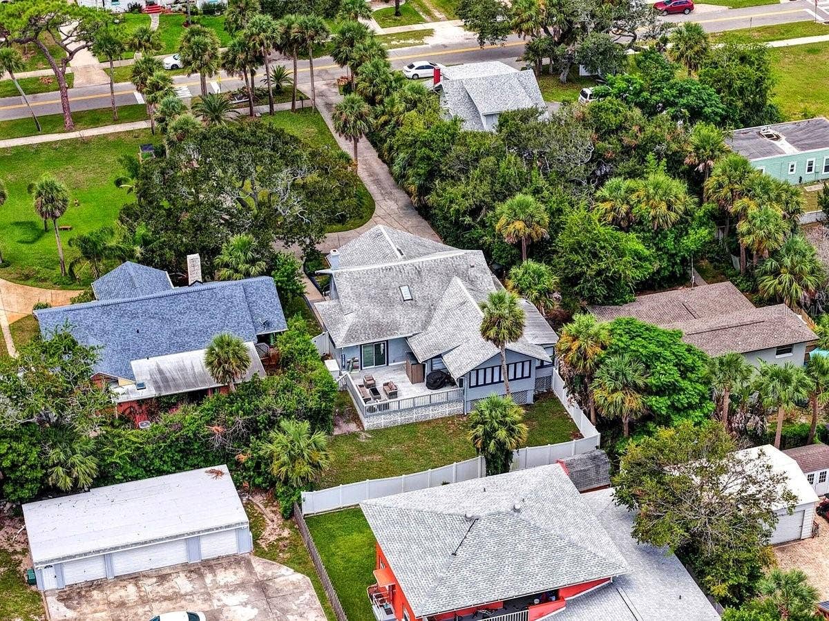 928 N OLEANDER AVENUE, Daytona Beach, FL 32118 928 N OLEANDER AVENUE, Daytona Beach, FL 32118