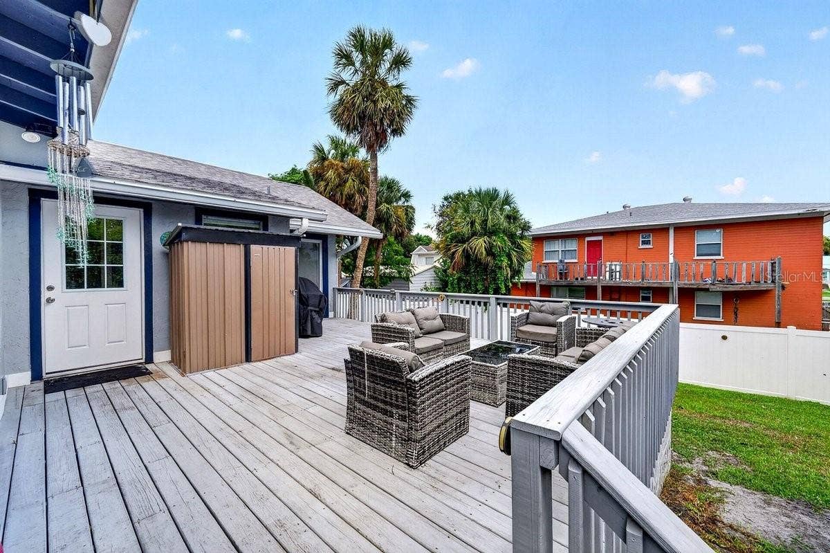 928 N OLEANDER AVENUE, Daytona Beach, FL 32118 928 N OLEANDER AVENUE, Daytona Beach, FL 32118