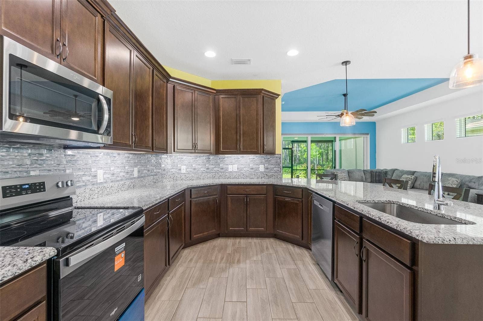 878 MARGARITAVILLE AVENUE, Daytona Beach, FL 32124 878 MARGARITAVILLE AVENUE, Daytona Beach, FL 32124