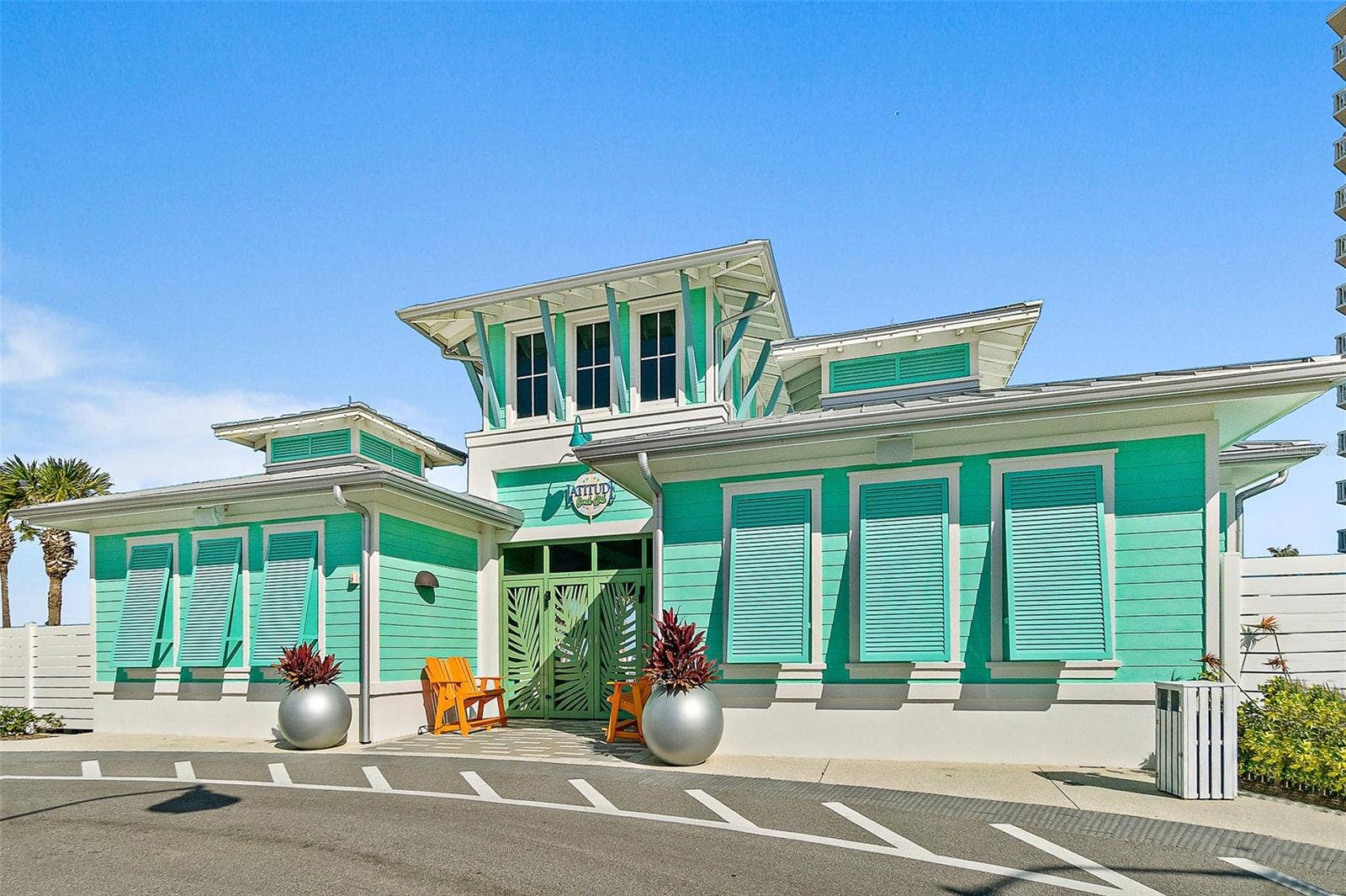 878 MARGARITAVILLE AVENUE, Daytona Beach, FL 32124 Community Amenities
