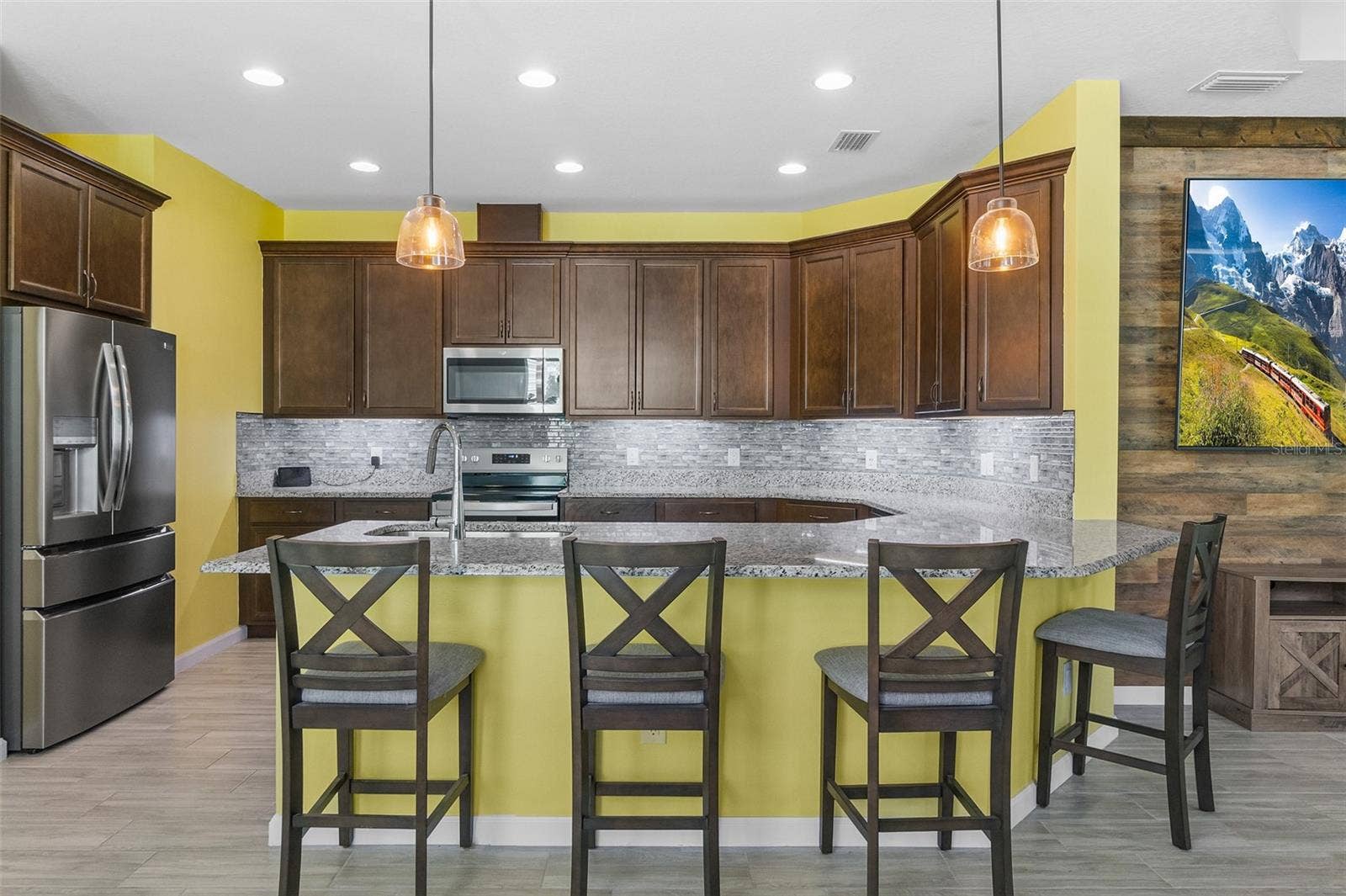 878 MARGARITAVILLE AVENUE, Daytona Beach, FL 32124 878 MARGARITAVILLE AVENUE, Daytona Beach, FL 32124