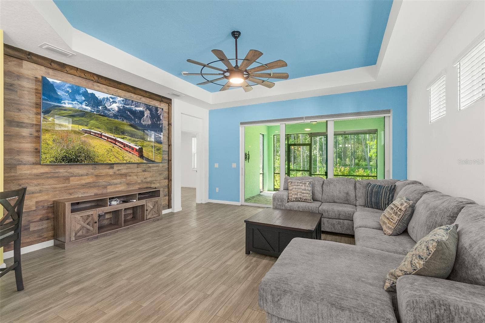 878 MARGARITAVILLE AVENUE, Daytona Beach, FL 32124 878 MARGARITAVILLE AVENUE, Daytona Beach, FL 32124