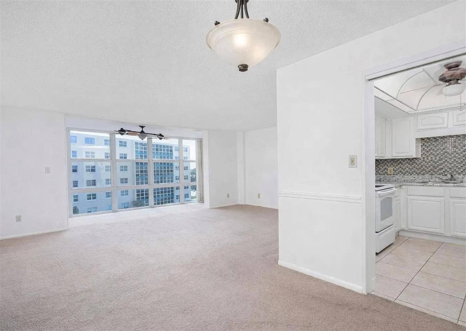 1224 S PENINSULA DRIVE, #415, Daytona Beach, FL 32118 DINING AREA