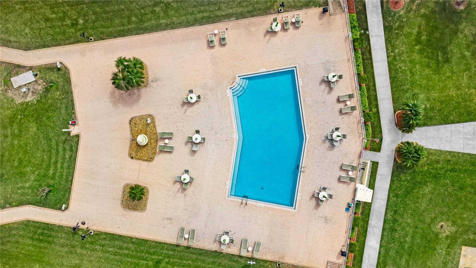 1224 S PENINSULA DRIVE, #415, Daytona Beach, FL 32118 BIRDS-EYE-OF-POOL