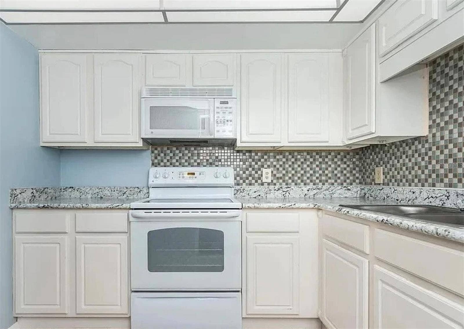 1224 S PENINSULA DRIVE, #415, Daytona Beach, FL 32118 KITCHEN