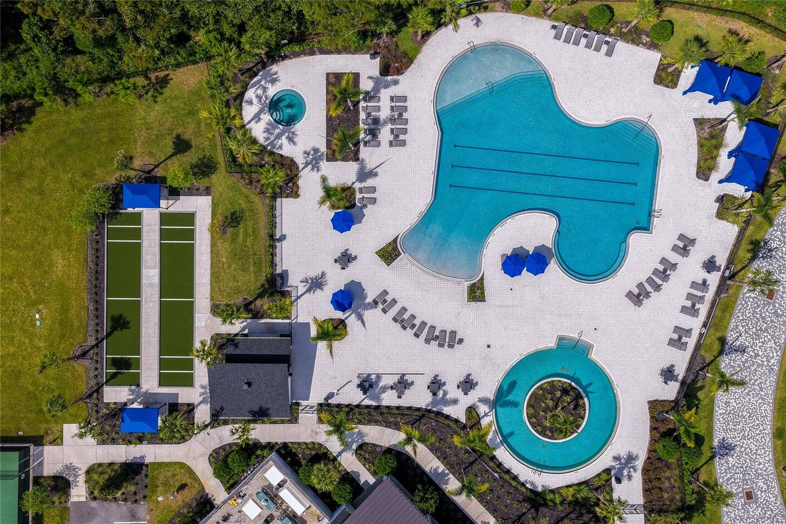 1254 VENICE COURT, Deland, FL 32724 What a setup
