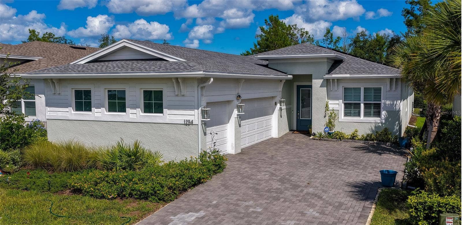 1254 VENICE COURT, Deland, FL 32724 Brick paver drive